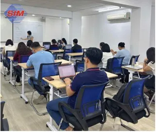 Học viên tham gia buổi học kỹ năng mềm
